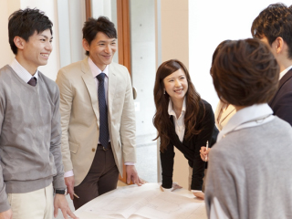 �R�~���j�P�[�V����